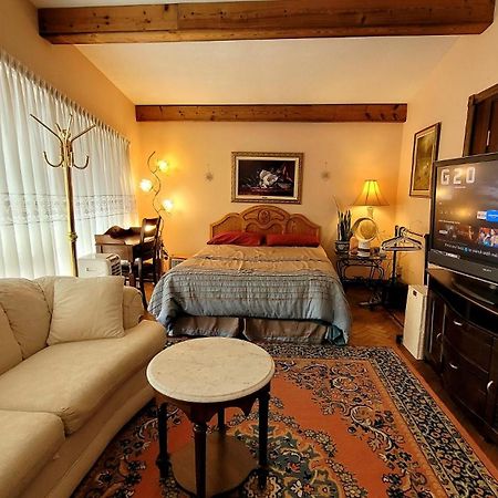A Stunning Chalet Style Home Toronto Luaran gambar