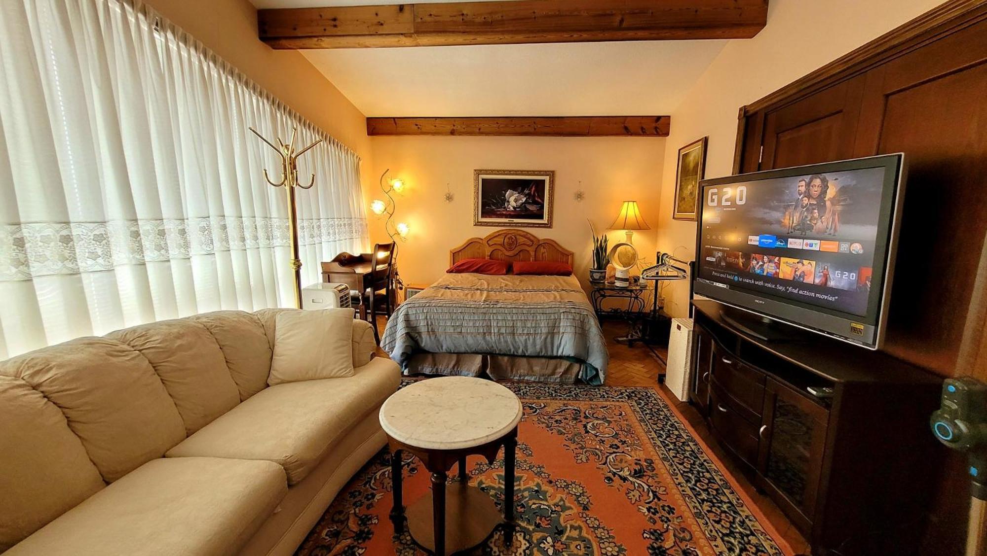 A Stunning Chalet Style Home Toronto Luaran gambar